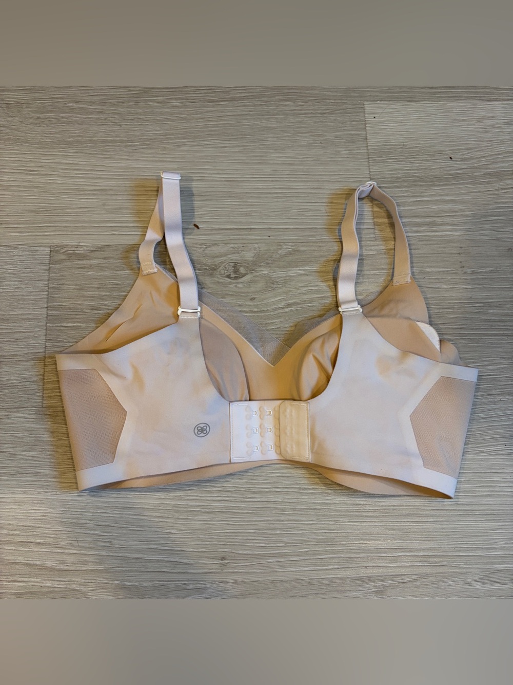 HoneyLove Women’s Off-White Crossover Bra - Small - Picture 2 of 6